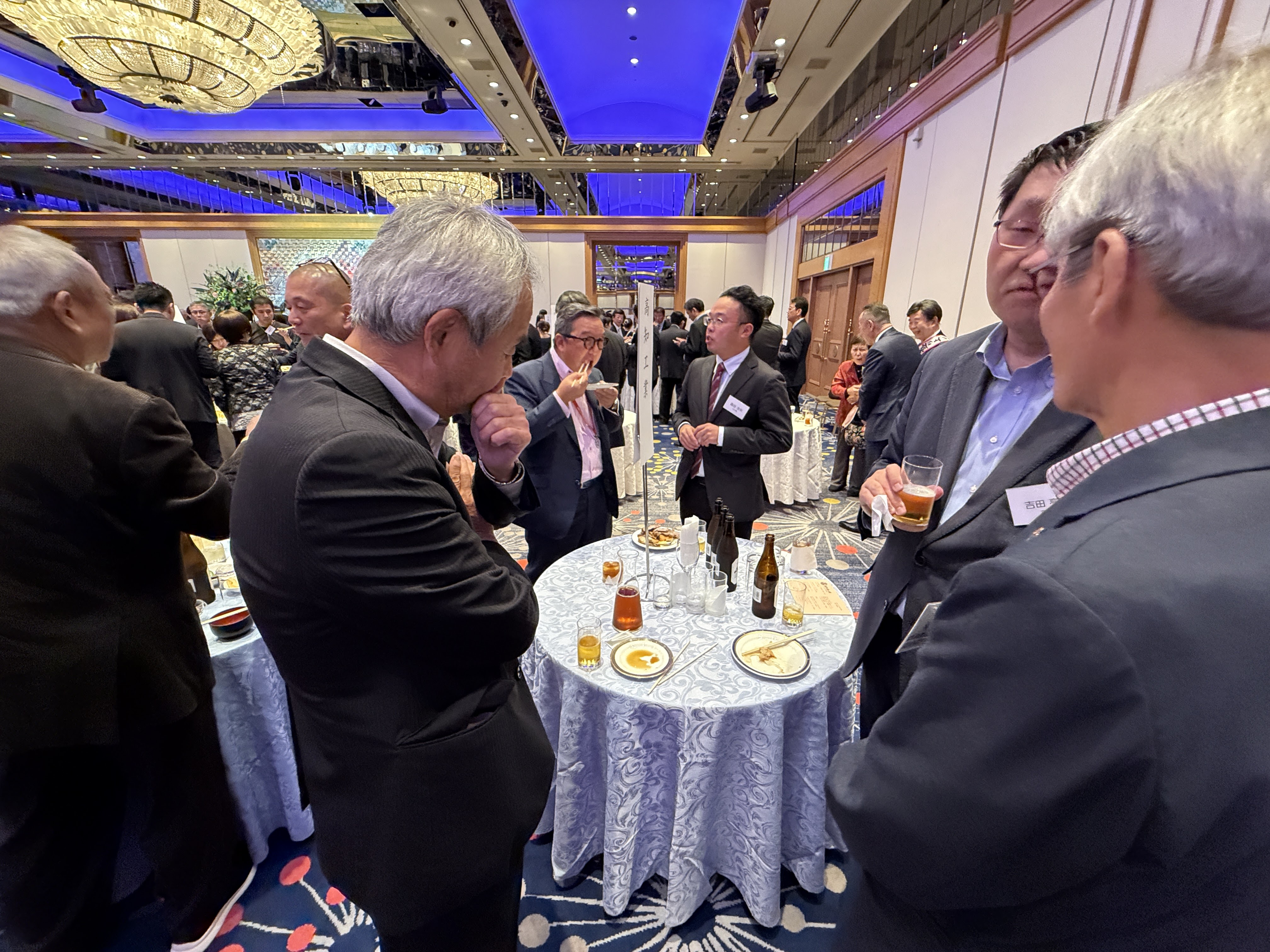 第77回・大懇親会（2025.11.14） 373